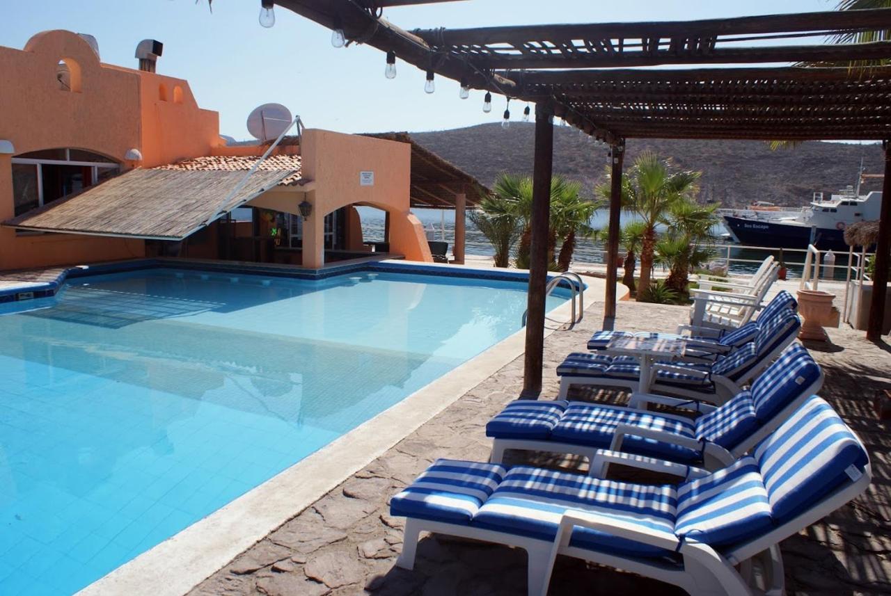 Club Cantamar Beach Hotel & Marina La Paz Bagian luar foto