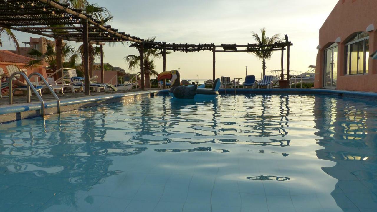 Club Cantamar Beach Hotel & Marina La Paz Bagian luar foto
